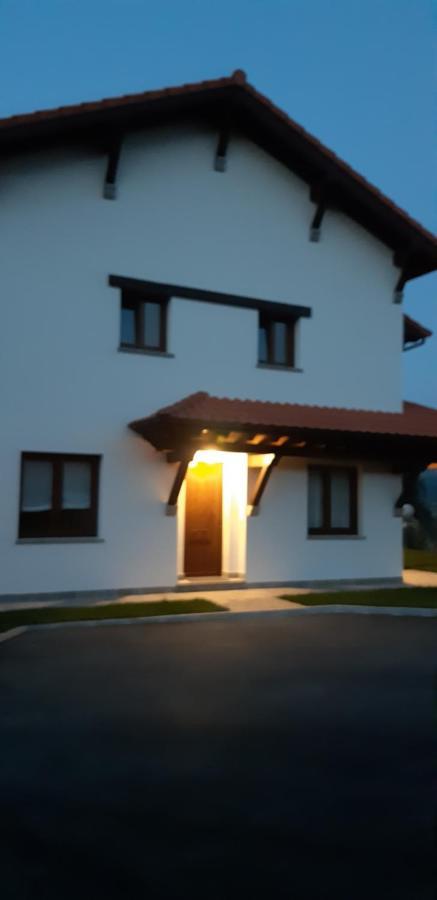 Aparthotel La Mediana Del Sella Ribadesella Exterior foto